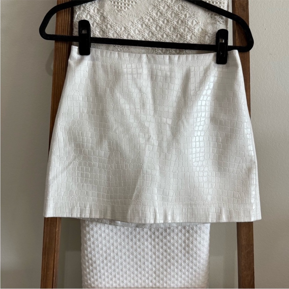 Alice + Olivia White Faux Croc Mini Skirt